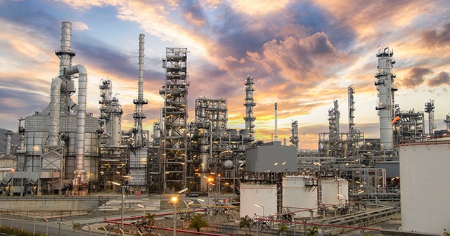 Blog Header Oil Refinery